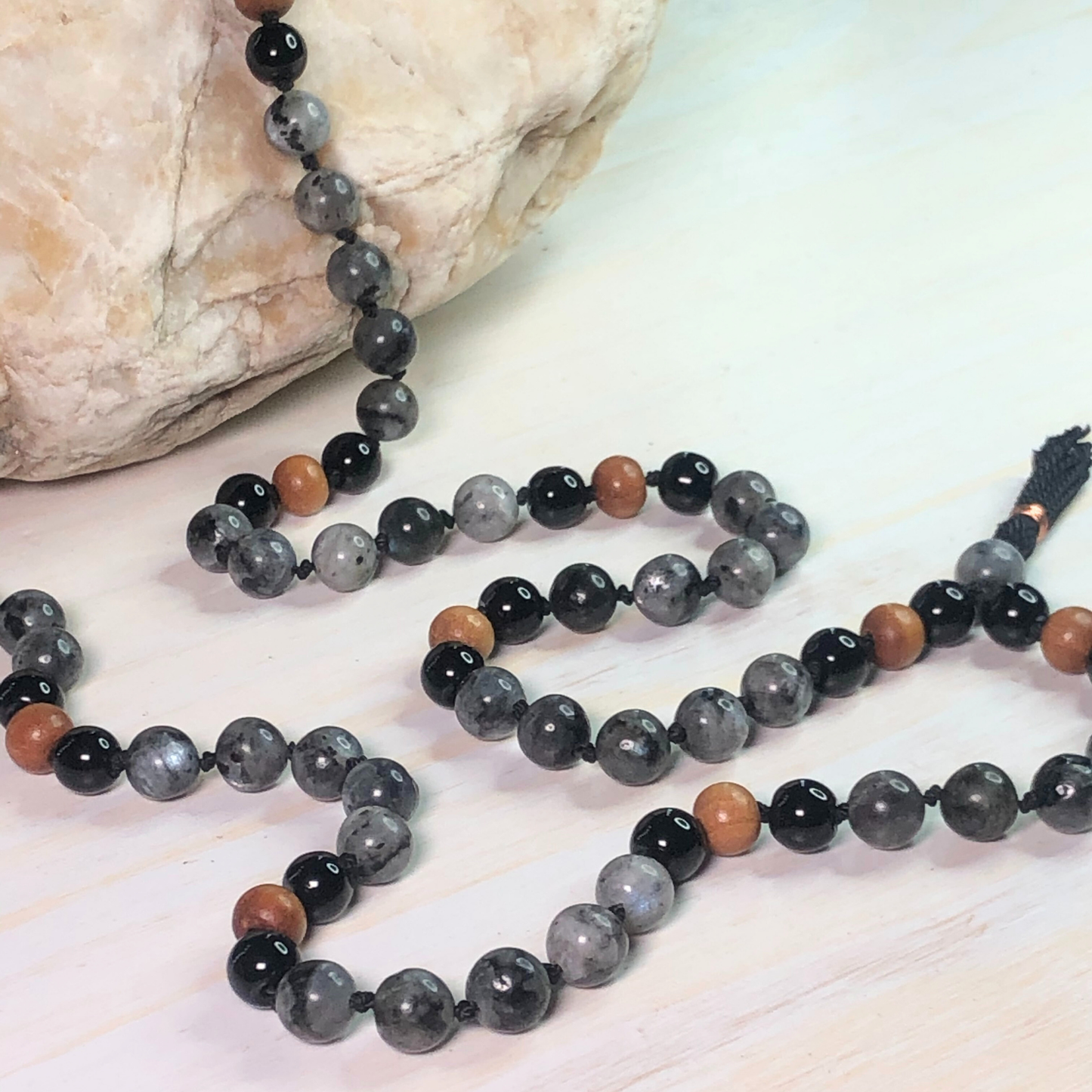 Larvakite, Onyx & Sandalwood Mala